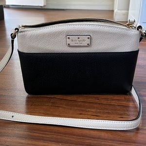 Authentic two tone kate spade crossbody bag.